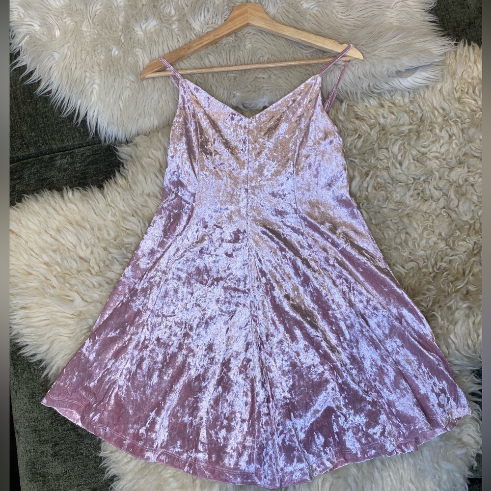 Forever 21 Blush Velvet Dress
